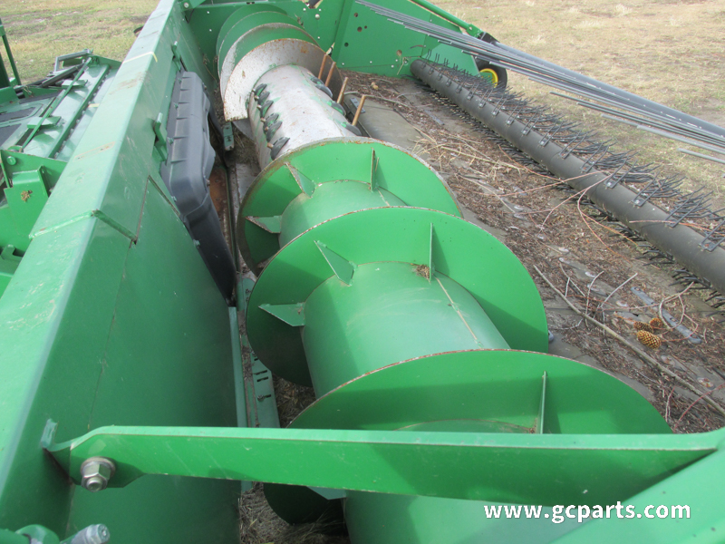 615P HEADER W/JD PICK-UP